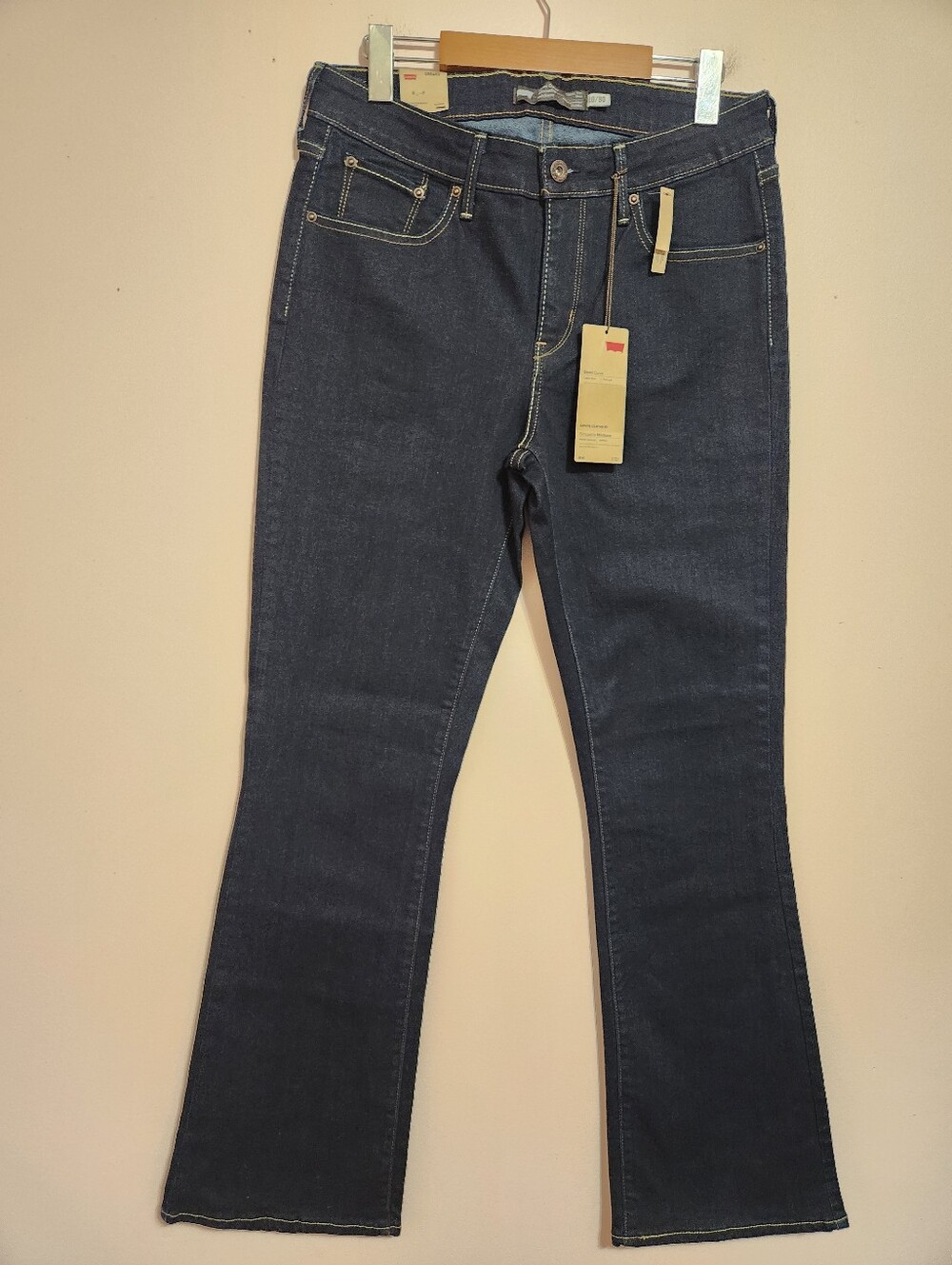NWT Levi's Curve ID Demi Curve Classic Rise Bootcut Jeans Dark Wash Size 10/30